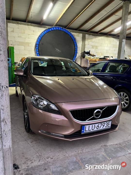 Sprzedam volvo v40wymieniony rozrząd olej filtry Okrzeja