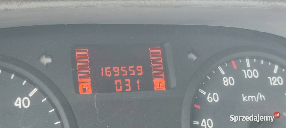 Renault Master 28 DTI laweta Rok produkcji 2006 Kielce