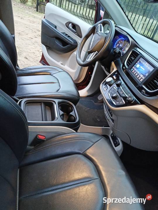 Chrysler Voyager Pacyfica 2020 36 108000km mazowieckie Żelechów