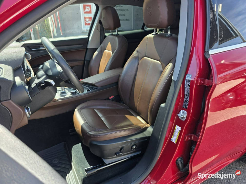 Alfa Romeo Stelvio Q4 20 Turbo 280 Panorama pomorskie Słupsk