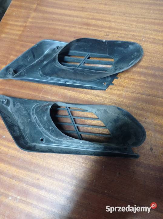 Kratki wlotów powietrza Fiat 126p Pozostałe Łubno sprzedam