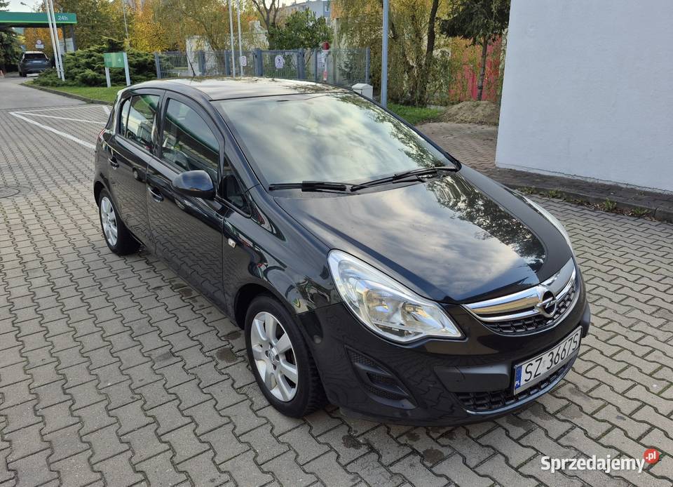 Opel Corsa D liftingu 100 Ładnie utrzymymana Zawiercie sprzedam