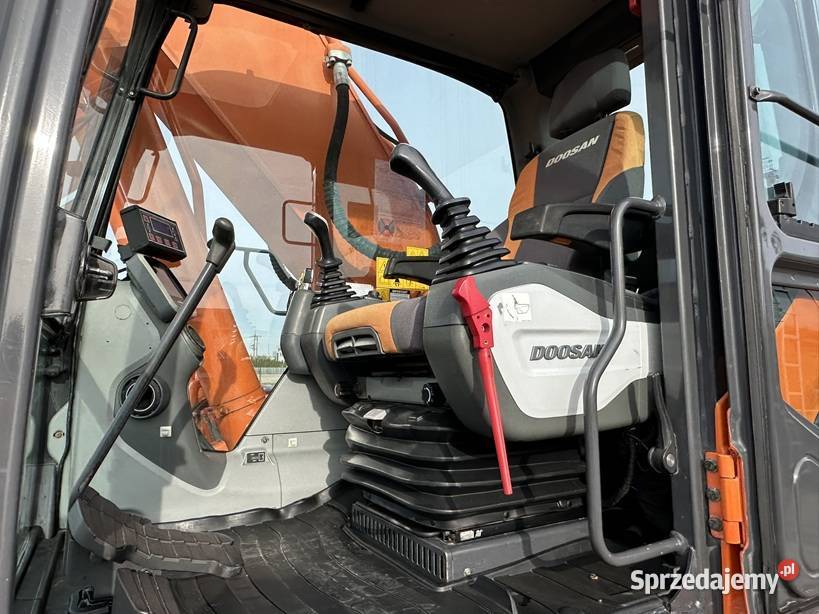 Doosan DX 300 LC3 Rok produkcji 2013 wielkopolskie Tuliszków