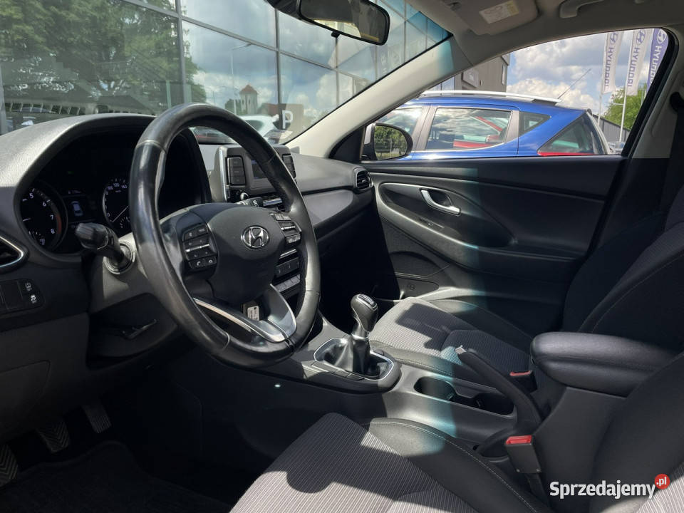 Hyundai i30 15DPI 110 Modern Salon Polska 2022 asystent pasa ruchu