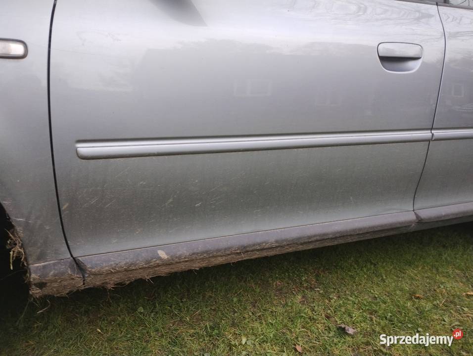 A3 8L 16 BFQ kolor LY7J podkarpackie Jasło