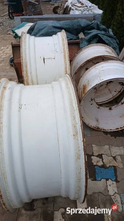 Komplet felg r38 i r28 Ubieszyn sprzedam