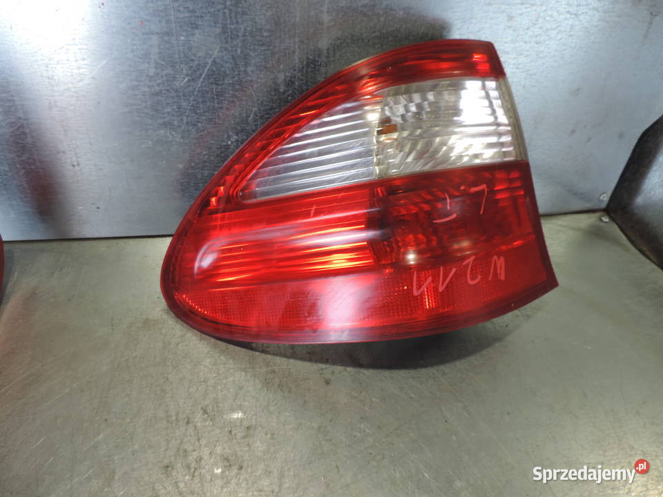 LAMPA LEWY TYŁ MERCEDES E W211 KOMBI Lampy tylne Nowy Sącz