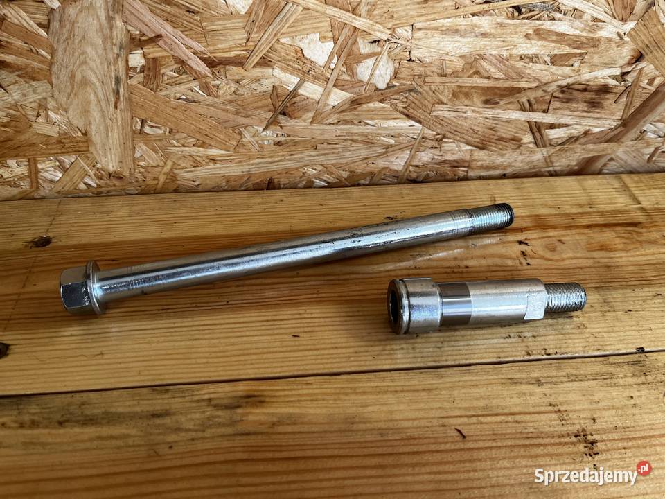 Sworzeń zębatki i oś koła tylnego MZ ETZ