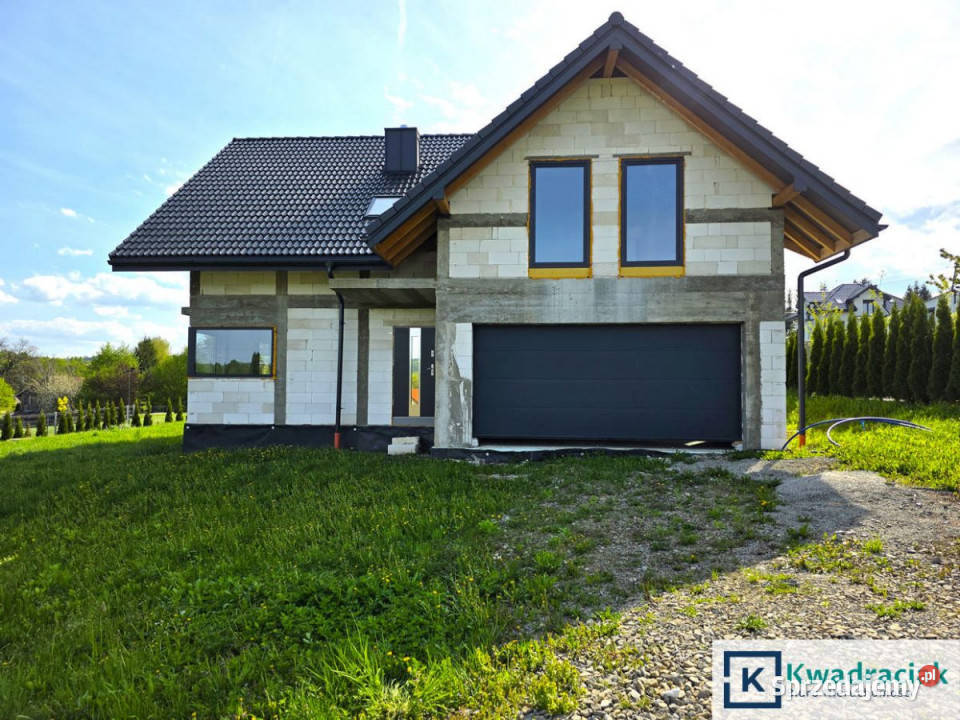 Dom wolnostojący Sanok 194m2 194m2 podkarpackie