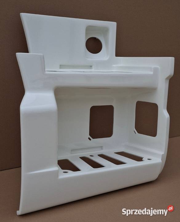 MAN TGS TG3 STOPIEŃ DOLNY PRAWY WNĘKA OBUDOWA Bieleń