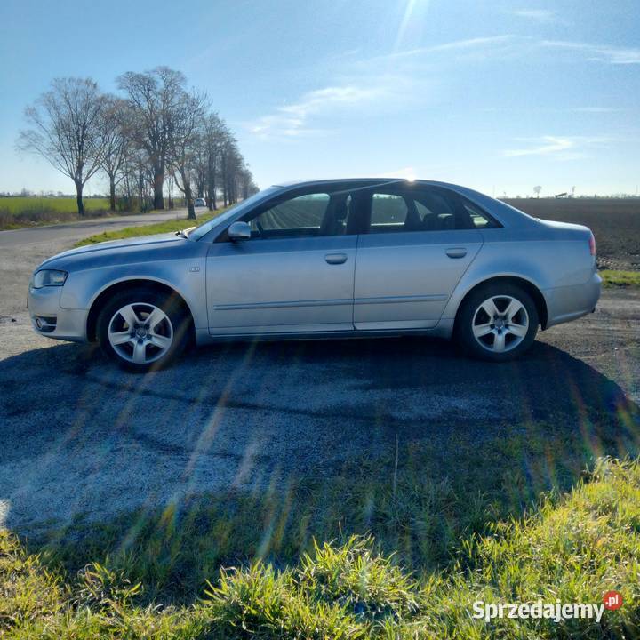 Audi A4 B7 16 MPI sedan