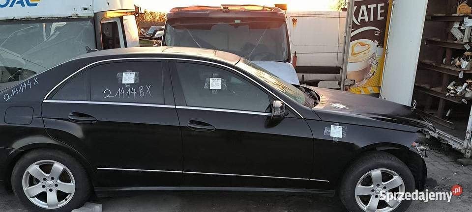 DRZWI PRAWE PRZÓD MERCDESBENZ W212 E350 197