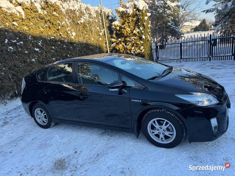 Toyota Prius 2011 18 hybryda Rok produkcji 2011 Prius Kraków