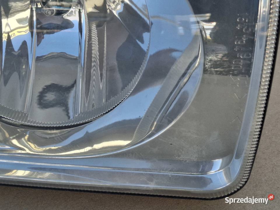 DAF XF CF LF REFLEKTOR PRAWY LAMPA PRAWA Bieleń