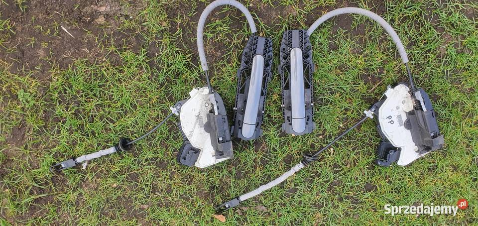 VW POLO 6r Przód Prawa klamka kolor LD7R pasażer Rok produkcji 2011