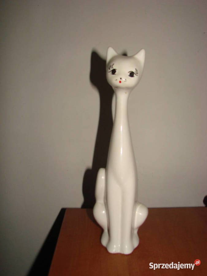 Biała kotka ceramiczna figurka pomorskie Pruszcz Gdański