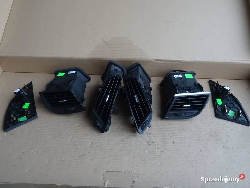 Kratki wentylacji ramki wloty powietrza nadmuch Parcice