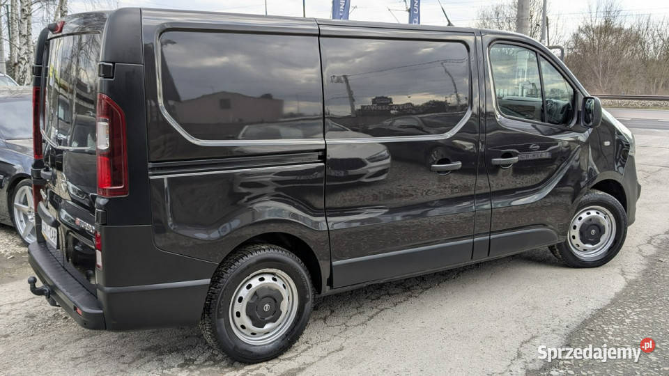 Opel Vivaro 16D145Ciężarowy BUS 3Osoby 272612km śląskie Częstochowa