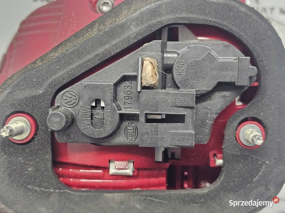 VOLKSWAGEN TIGUAN I LIFT 12r lampa prawa tył w Kielce