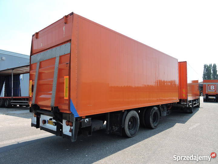 Tandem Scania P310 izoterma z windą 3 t z Myślenice sprzedam