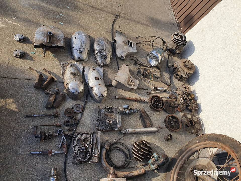 Iż puszki narzędziowe schowki boczki Łebno sprzedam