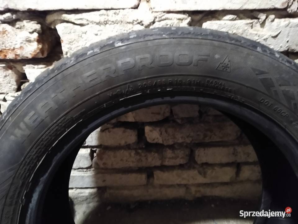 Opony Nokian całoroczne 2055516