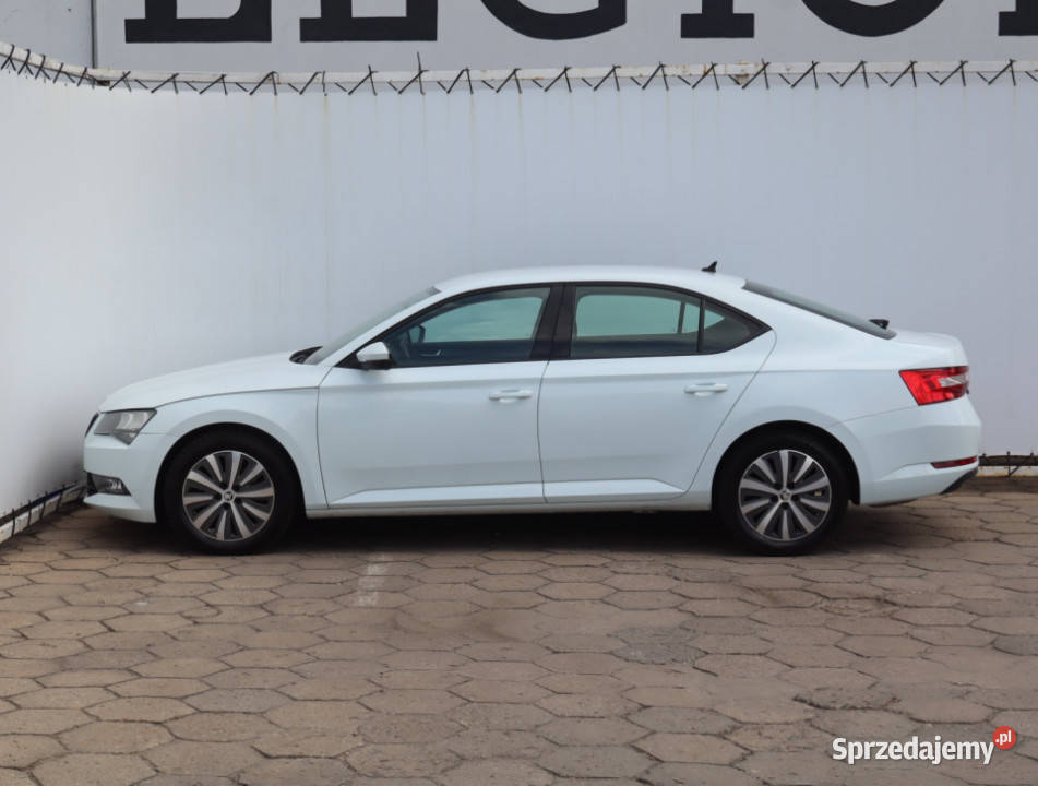 Skoda Superb 14 TSI