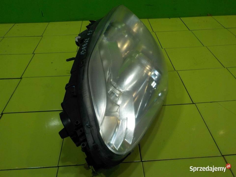 OPEL COMBO D 16r lampa prawa przod 51909055 Suków