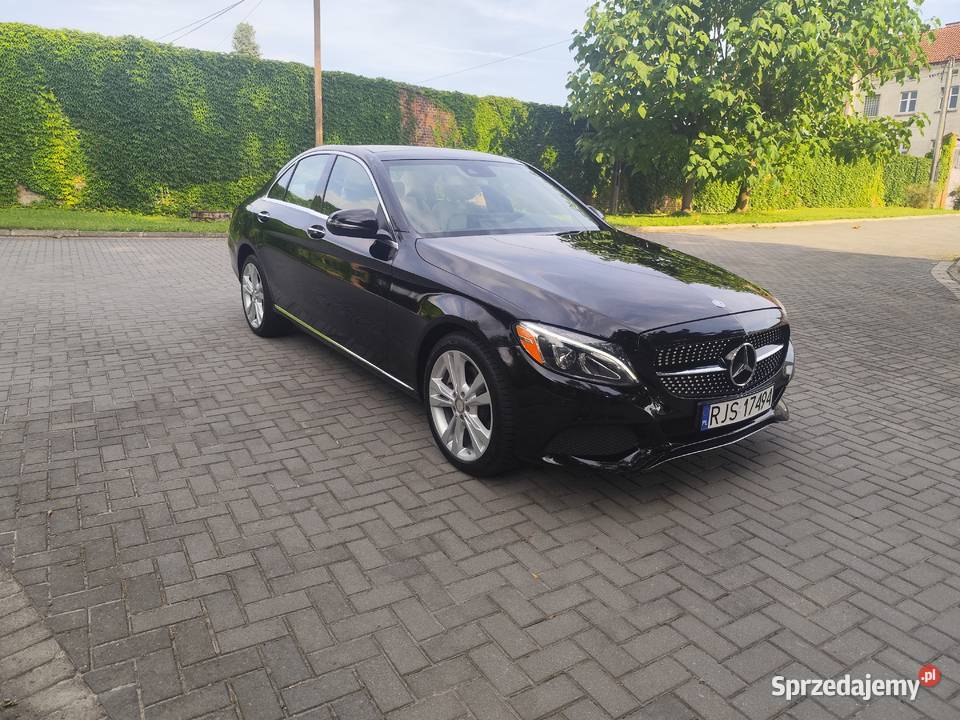 MercedesBenz 300c 4matic 245KM