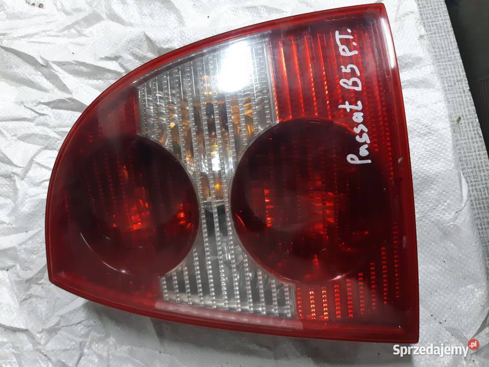 LAMPA TYLNA PRAWA VW PASSAT B5 FL LIFT SEDAN Lampy tylne pomorskie Załęże sprzedam