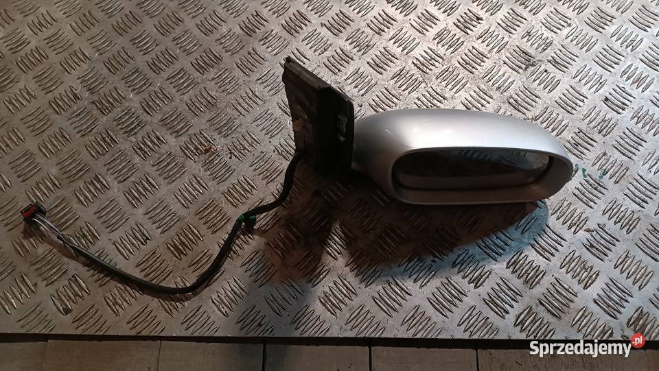 Luserko prawe elektryczne VW Touran osobowe Lusterka zewnętrzne Wał-Ruda sprzedam