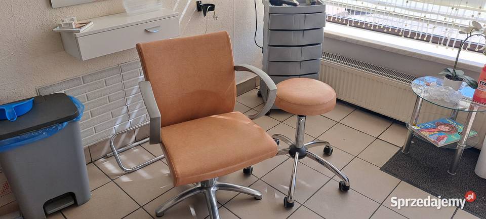 Sprzedam fotel fryzjerski Fotele i krzesła obrotowe Płock