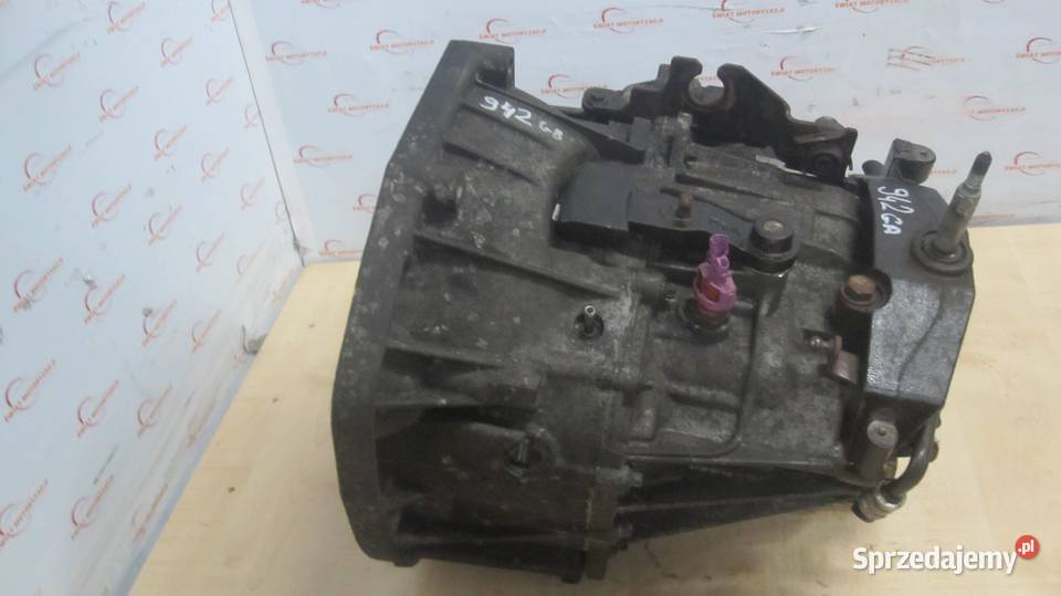 TRAFIC VIVARO 20 DCI M9R786 114 11r 169 skrzynia