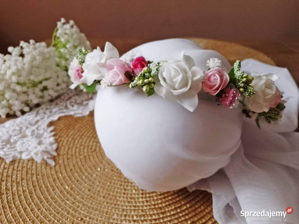 Wianek komunijny kwiatowy biało różowy Osiek Jasielski