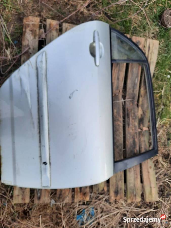 Toyota Corolla e12 drzwi prawy tył heczbek małopolskie Tarnów sprzedam