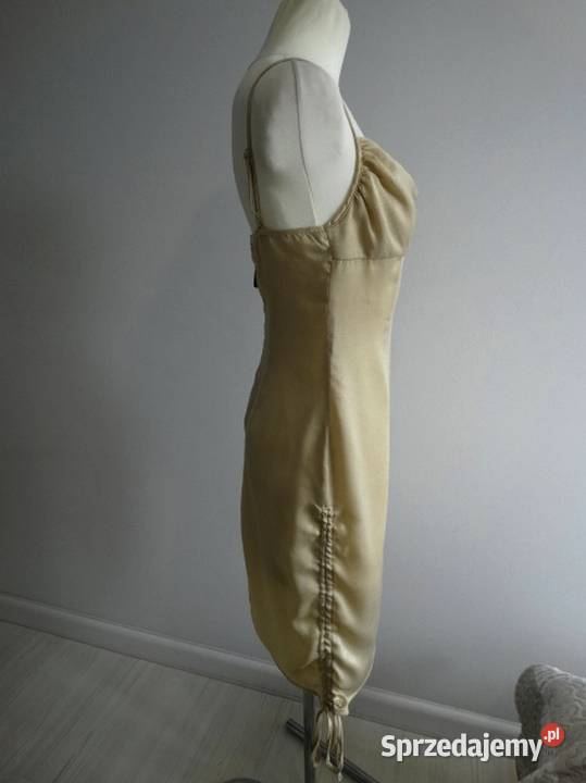 Sukienka Dopasowana Marszczona Bieliźniana Łomża