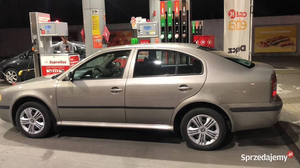 Skoda Octavia 16 MPI benzyna gaz 2006 1cm3
