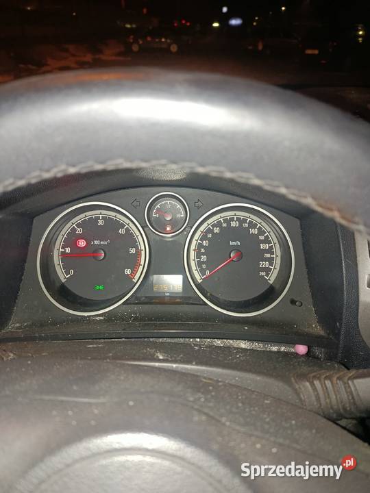 Sprzedam Opla Zafira 1900cm3 Kłaj sprzedam