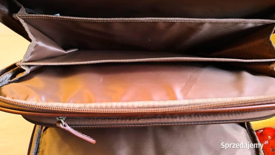 Sprzedam Skórzana walizka neseser na kółkach Torby, plecaki i walizki kujawsko-pomorskie Bydgoszcz