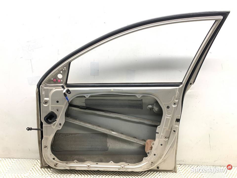 DRZWI PRAWY PRZÓD HYUNDAI i30 Kombi 0712 podkarpackie