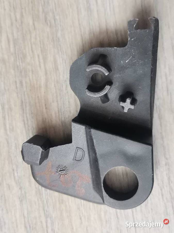 PEUGEOT 207 0612 UCHWYT REPERATURKA PRAWA LEWA
