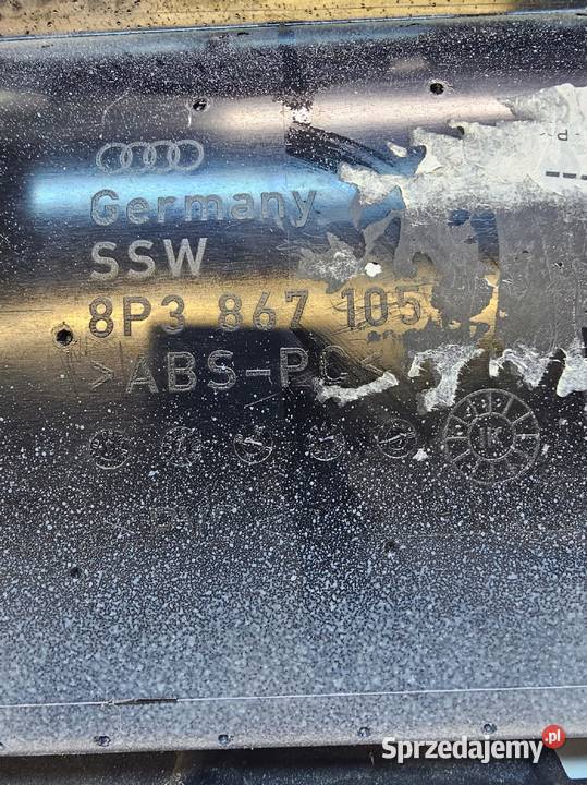 BOCZEK DRZWI LEWY PRZÓD AUDI A3 8P 8P1867105