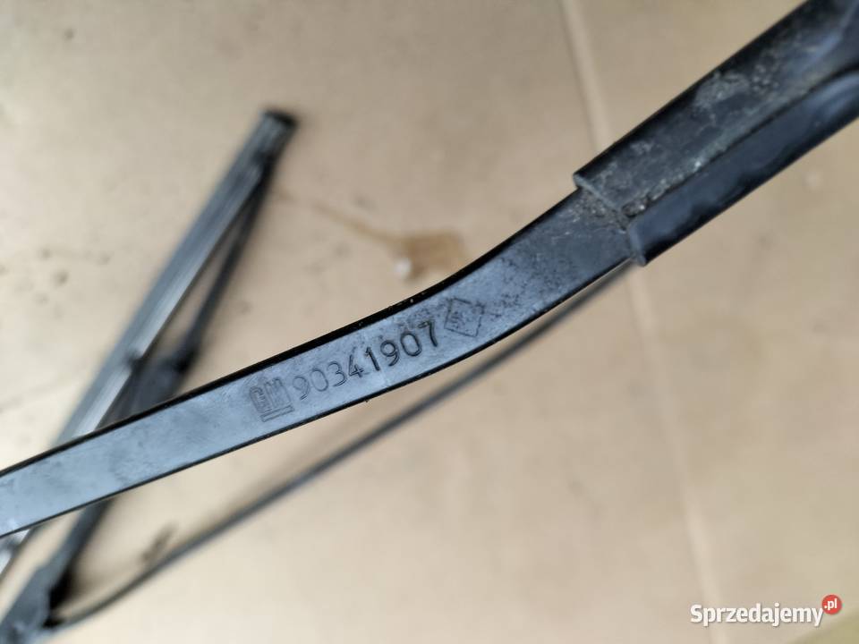 OPEL ASTRA F RAMIĘ WYCIERACZKI PRZEDNIEJ SZYBY