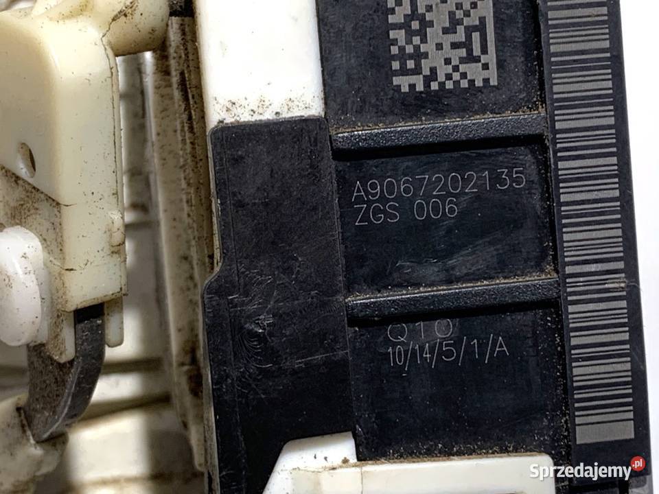 ZAMEK DRZWI LEWY PRZÓD VW CARFTER 30 35 Bus sprzedam