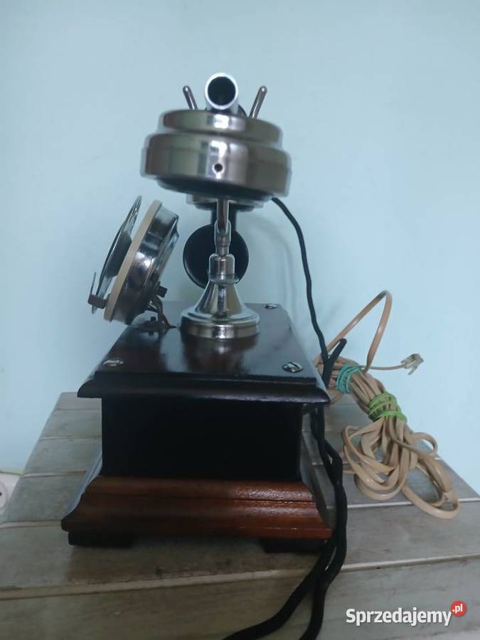 Polski kultowy telefon stacjonarny z czasów PRL Kraków