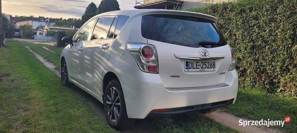 Toyota Verso 20 D4D 124 7osobowa Bogate Bolesławiec sprzedam