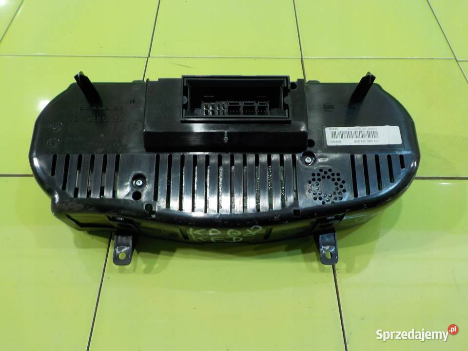 SEAT LEON II 20 TDI 08r HB 5D licznik zegary