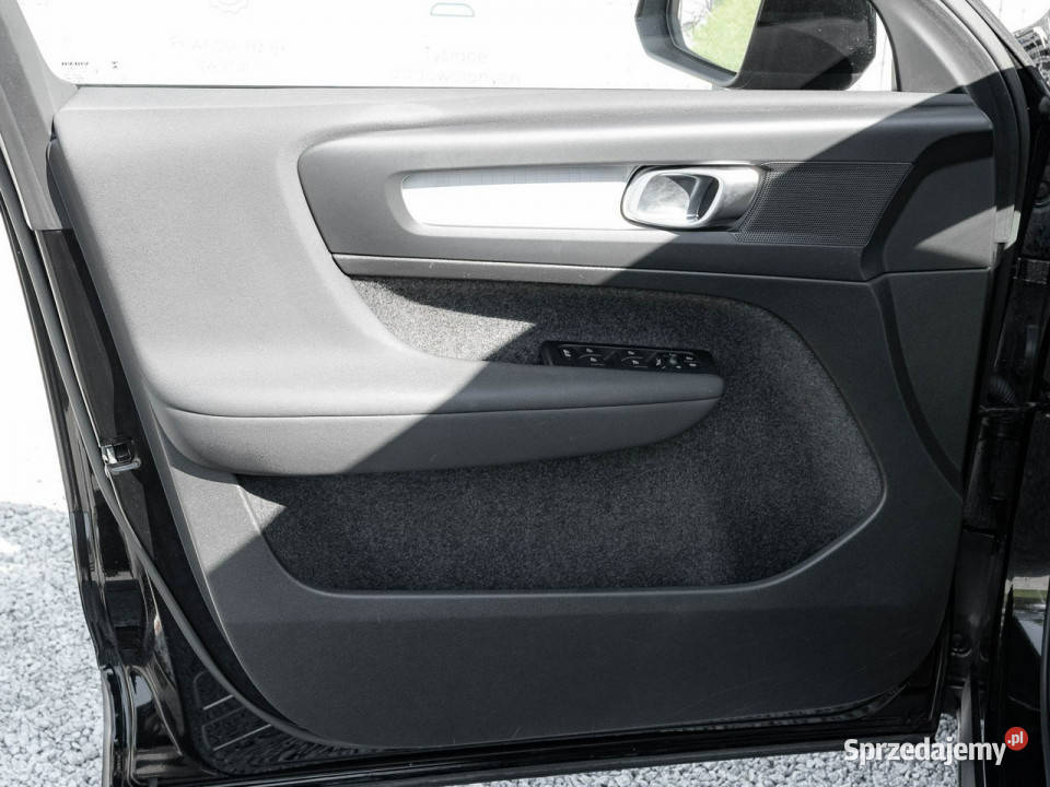 Volvo XC 40 WD8127SB3 Core LED Kcof Czpark Salon Gdańsk