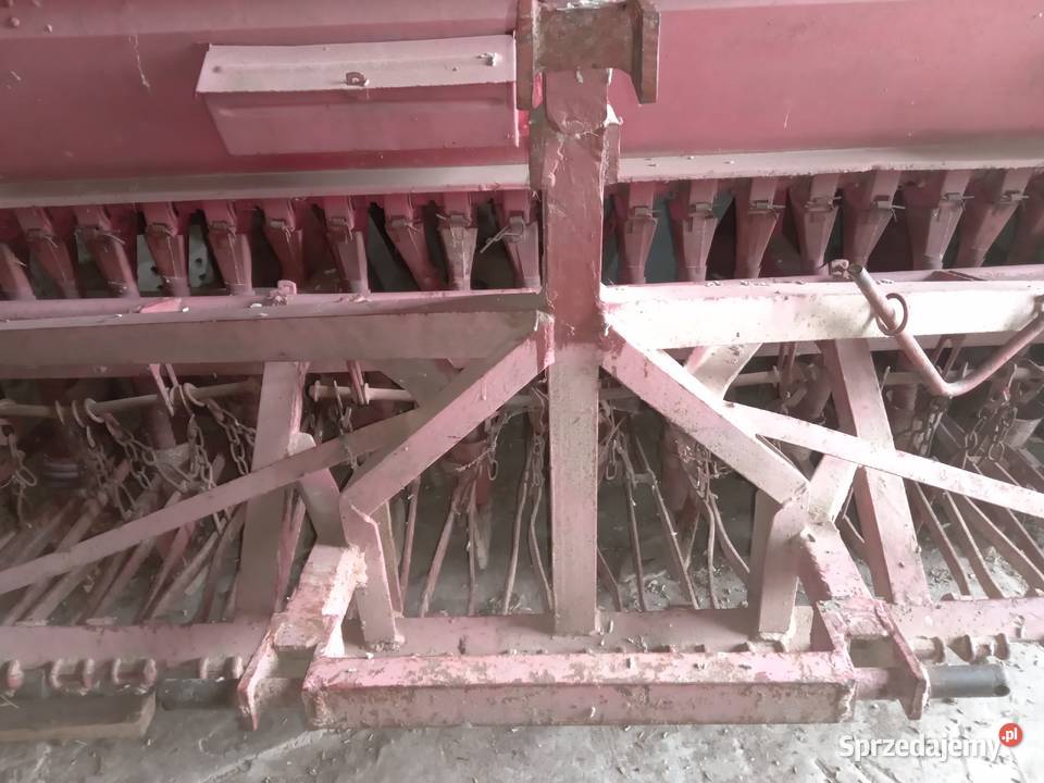 Siewnik Zbożowy Konny 26 lejek Zawieszany Siewniki i sadzarki Siewniki i sadzarki