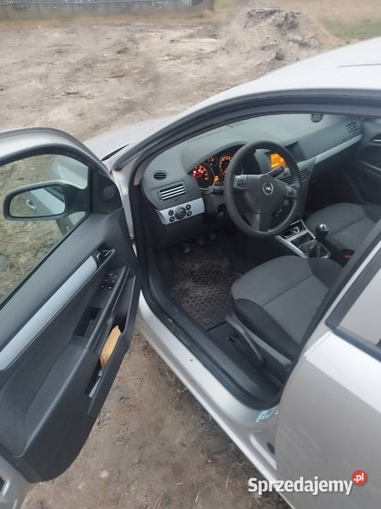 Cała na części sprzedam